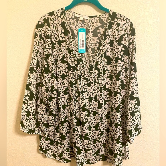 NEW✨Stitch Fix Floral Top - Picture 7 of 11
